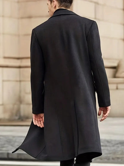 Classico : Le trench-coat élégant pour homme
