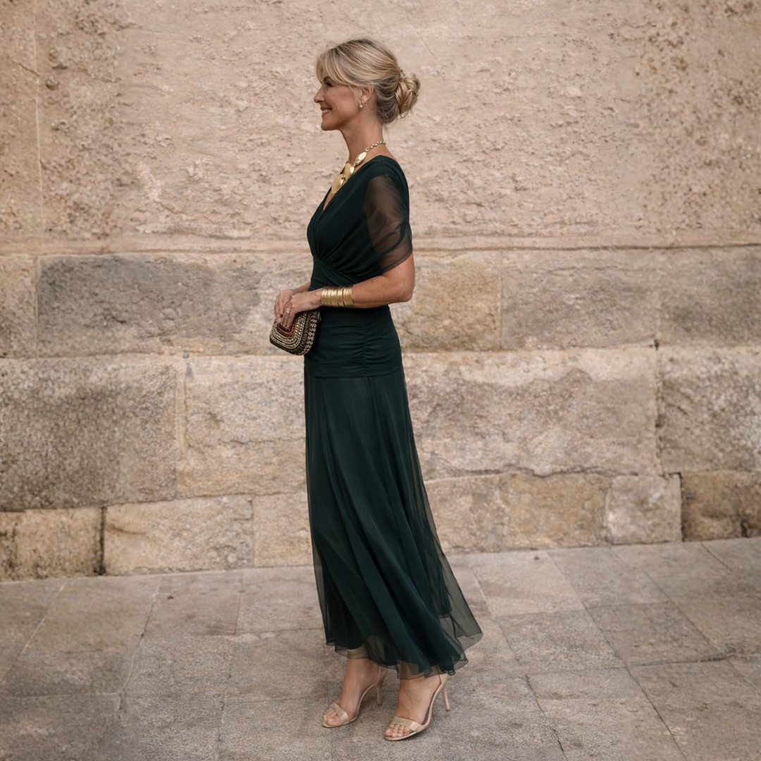 Mikaela | Robe maxi à bretelles dénudées