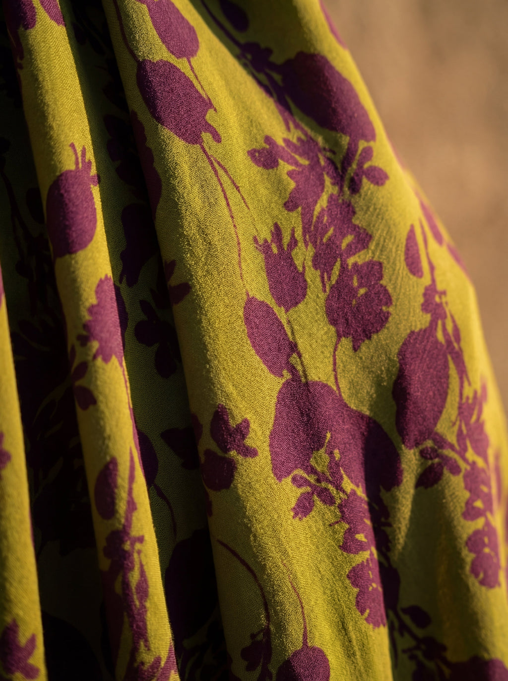 Robe maxi florale à tombée fluide