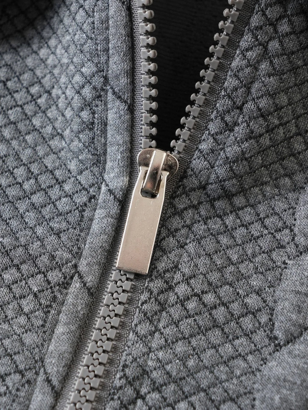 Pull Jacquard à Col Montant et Demi-Zip