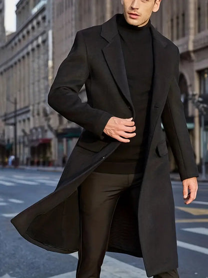 Classico : Le trench-coat élégant pour homme